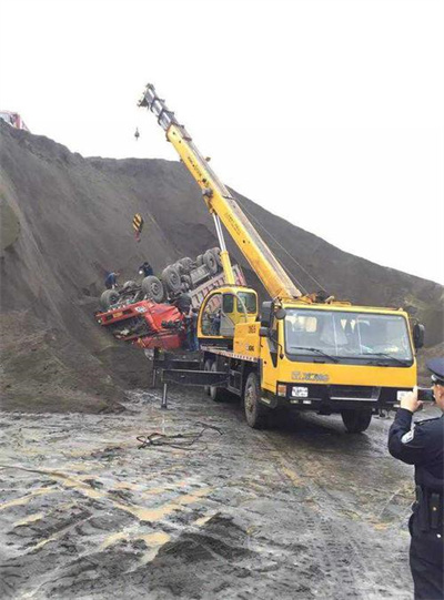 黄山区上犹道路救援